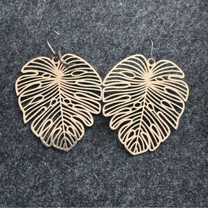 Elegant Gold Leaf Earrings